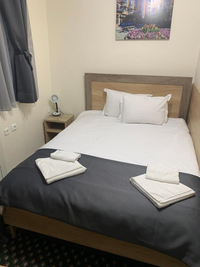 חאסקובו Hotel Oazis מראה חיצוני תמונה