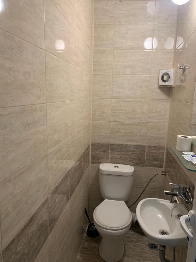 חאסקובו Hotel Oazis מראה חיצוני תמונה